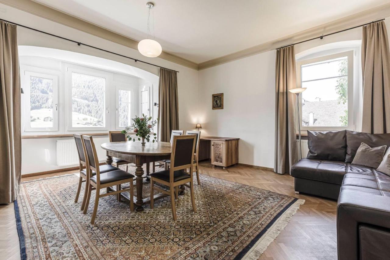 אורטיסיי Villa Martiner Apartments Francesco מראה חיצוני תמונה